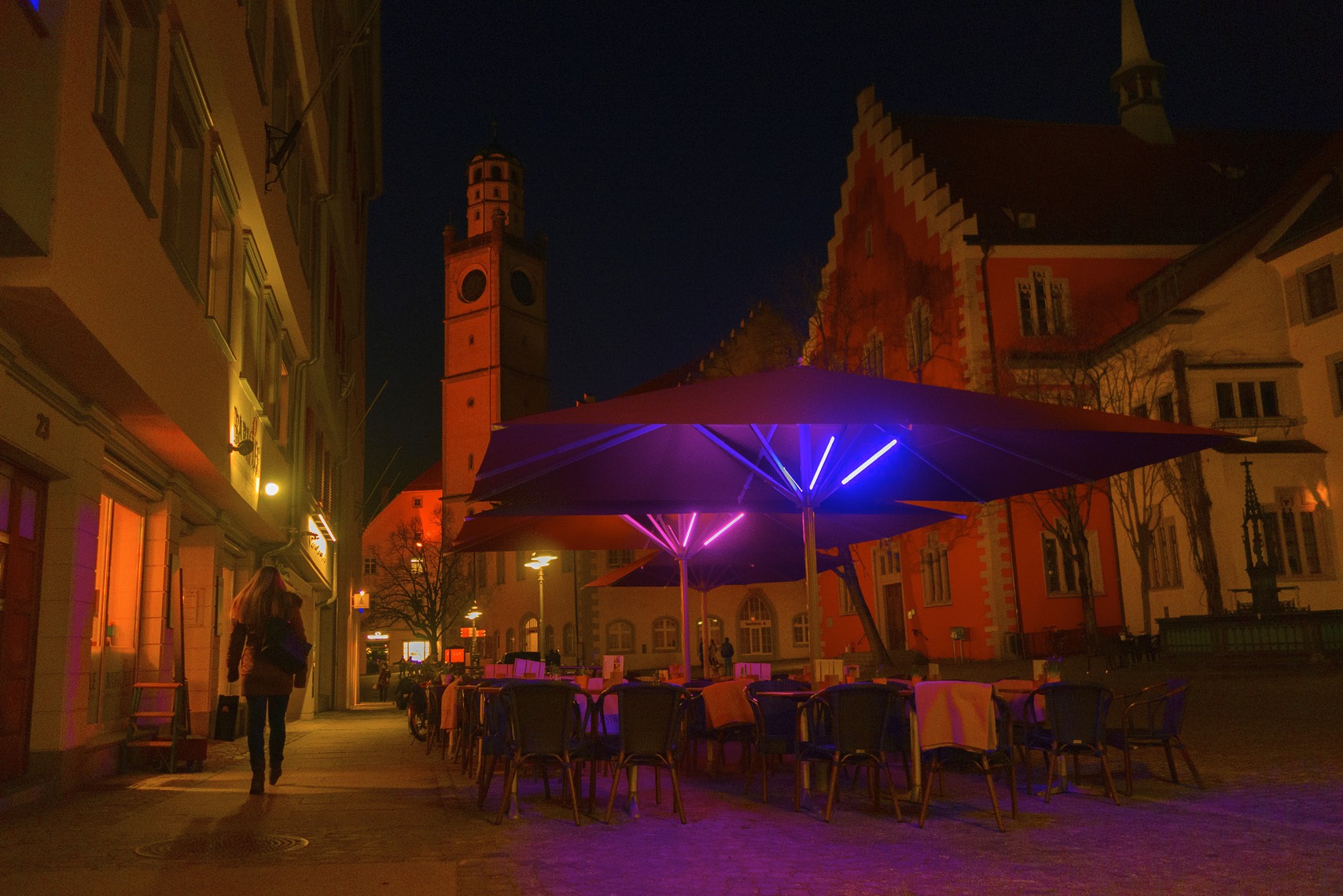Sonnenschirmbeleuchtung_Restaurants.Cafes.Bistros_Innenstadt3